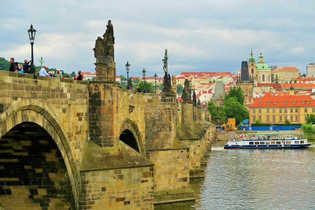 Garden Residence Prague Castle Стая снимка